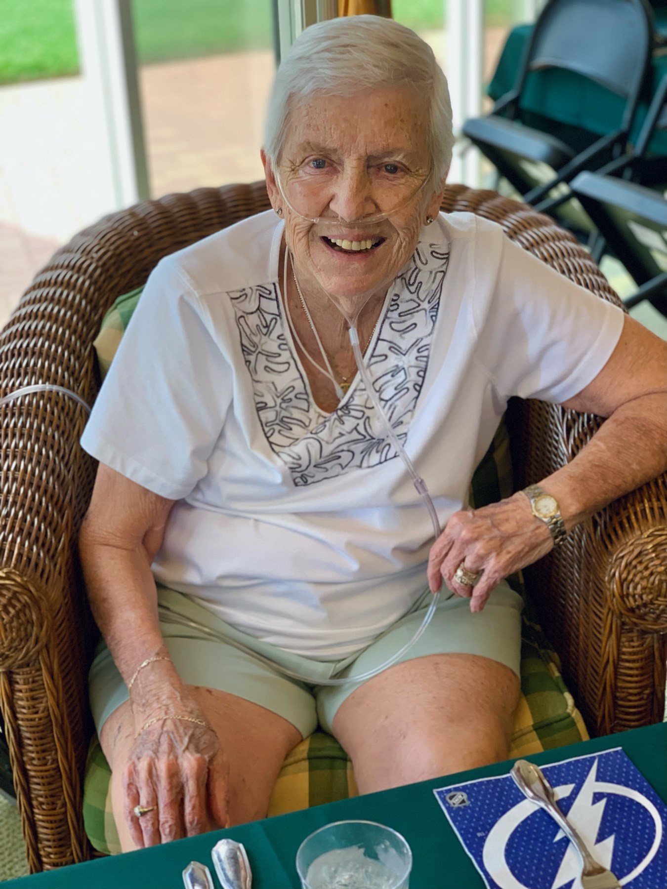 Obituary of Shirley Jacquelene Irvine