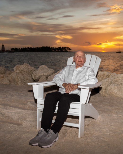 Obituary of Roberto Juan Gonzalez