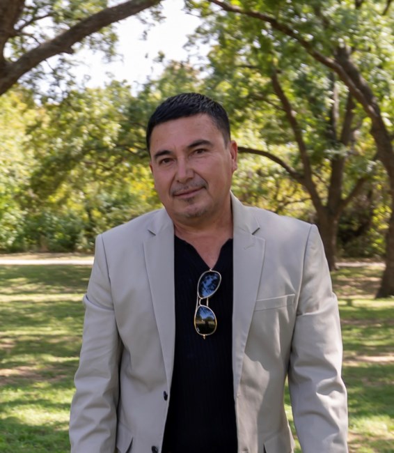 Obituario de Roberto Alvarez Leos