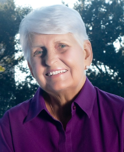 Obituario de Susan Reynolds