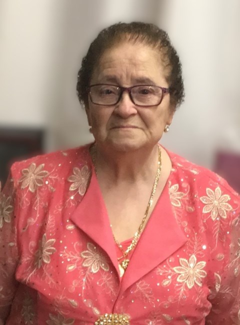 Obituary of Maria "Chayo" Rosario Navarro