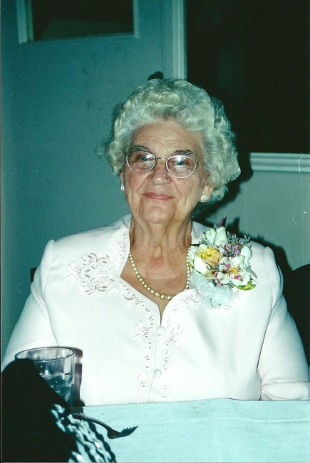 Obituary of Edna L Baade