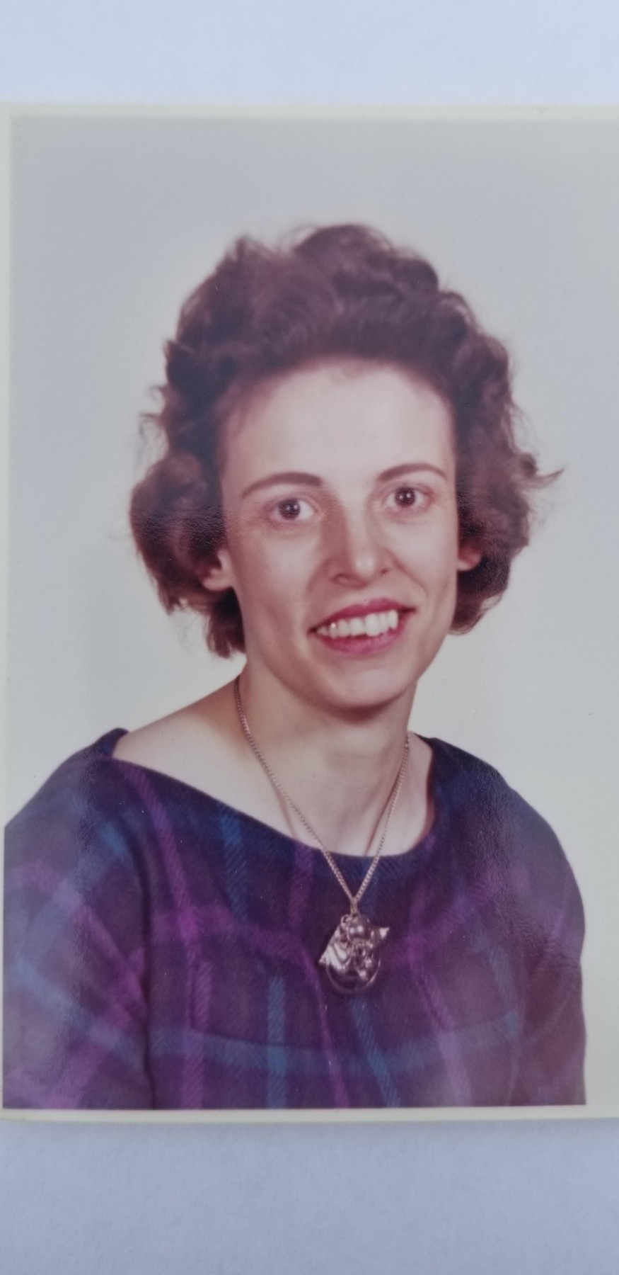 Obituary of Eleanor Warrender