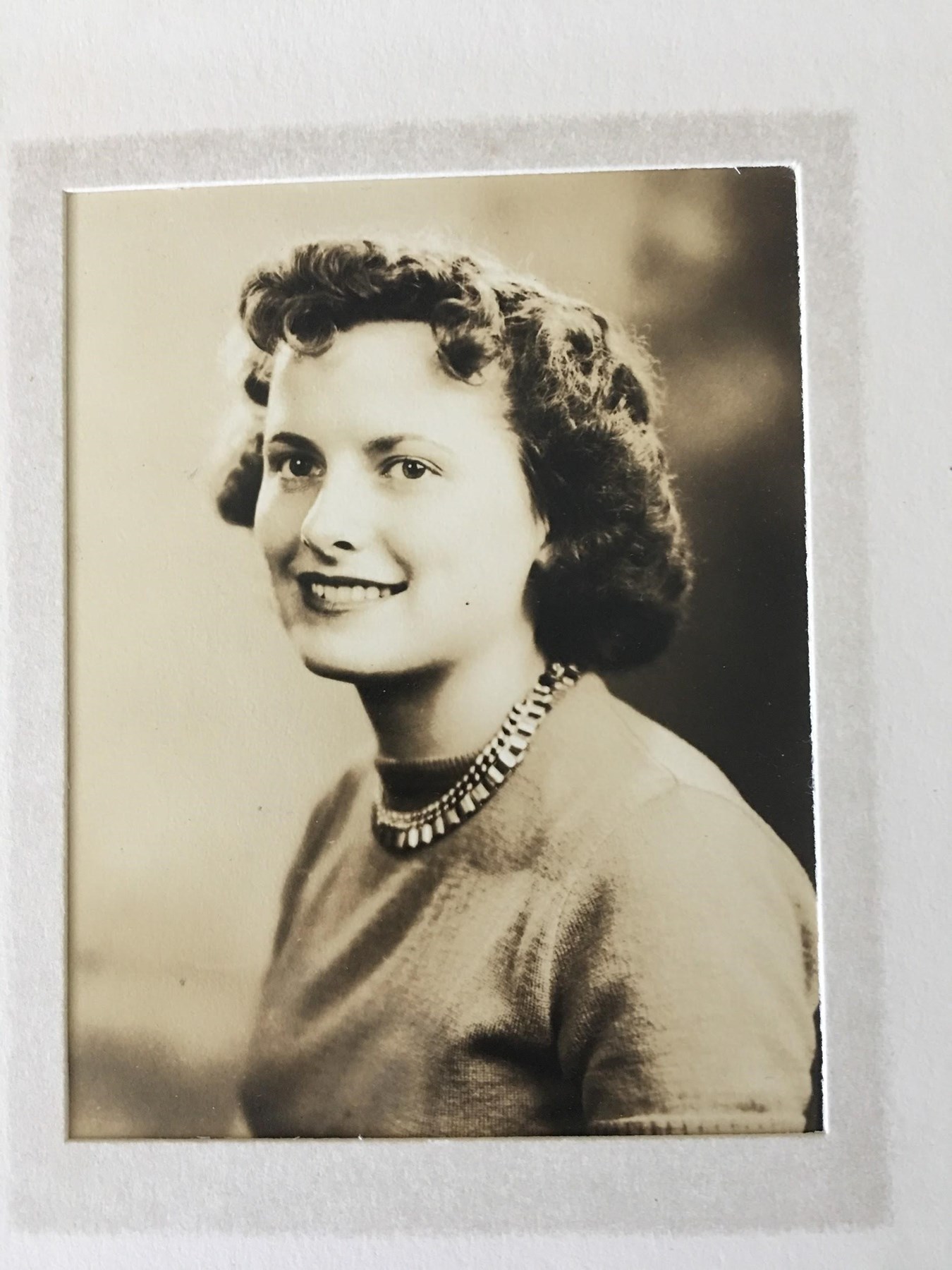 Obituary of Helen Estrem Parsons