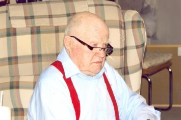 Obituary of C. Milton Henshaw