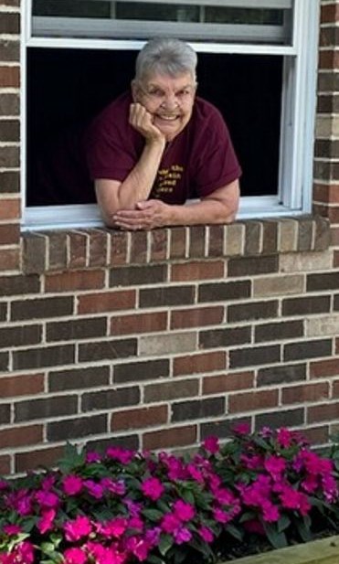 Avis de décès de Carolyn J. Fields