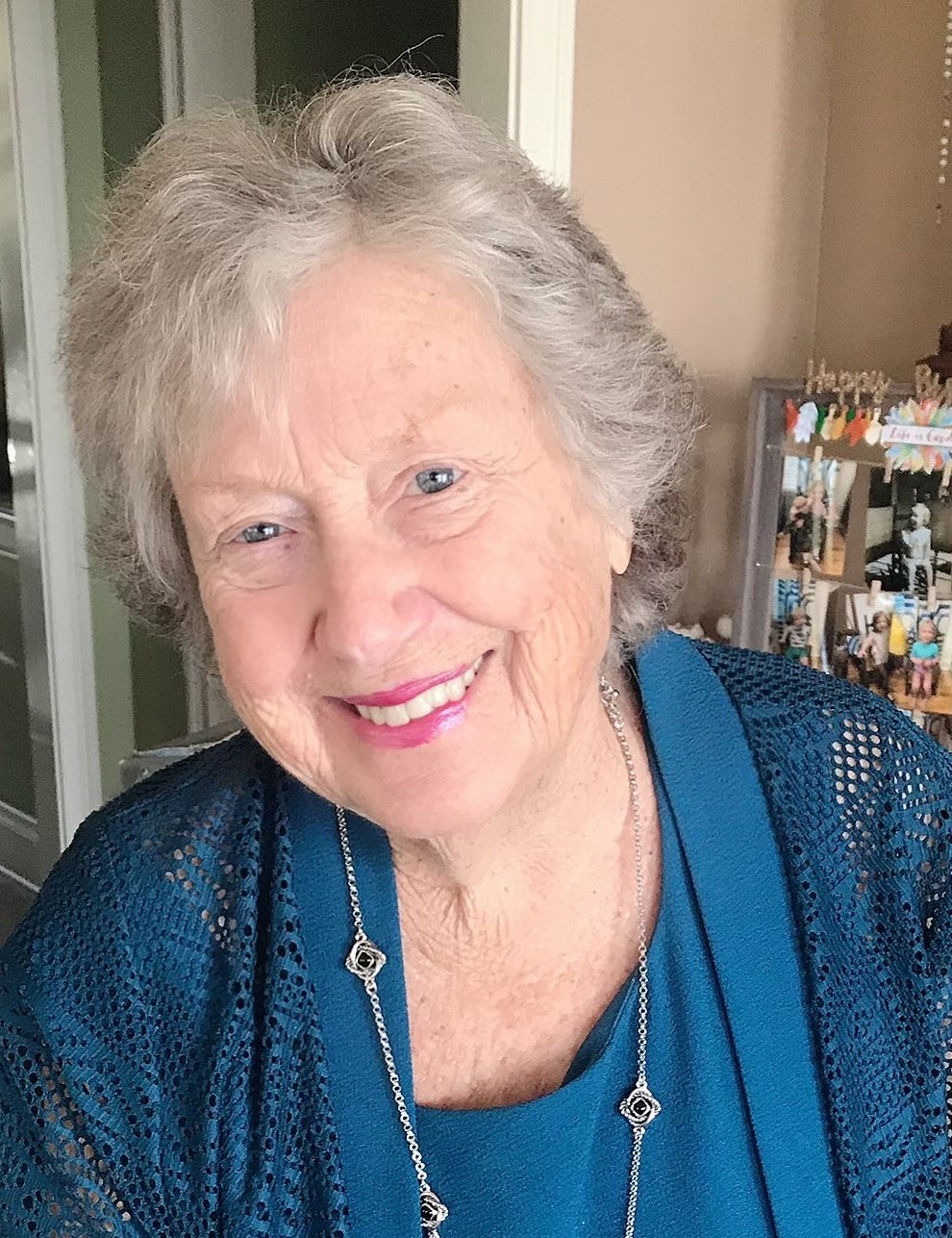 Avis de décès de Elizabeth B Poe