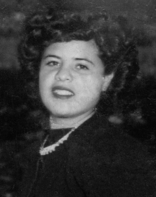 Obituary of Amelia Gomez Quintanar